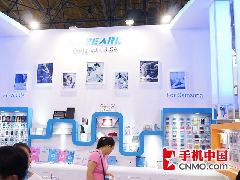2012通信展配件区惊现iPhone 5手机壳，手机配件成焦点
